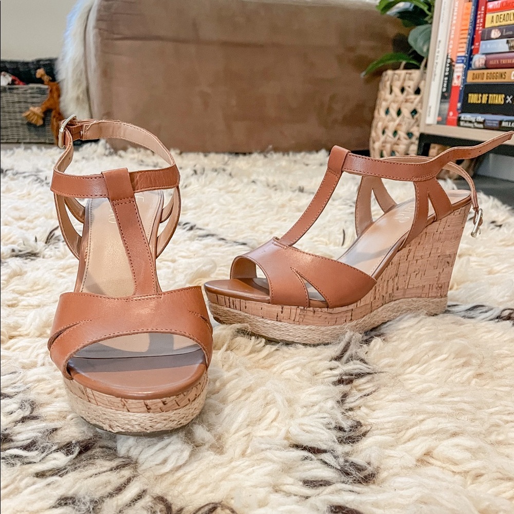 Cognac wedge sandals